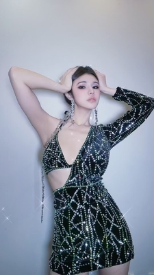 Kimshein Luxurious Crystal Diamond Dress Unique Sleeved Sexy Hollow Out Evening Dresses for Black Fashion Party and Chic