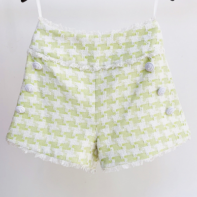 H3271 Classic Elegant Plaid Fabric Women's Woolen Shorts Made in Guangdong with Fast Sampling and Smart Tracking Support