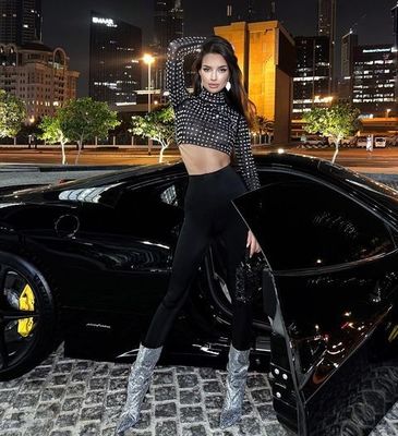 TS2212 Women's Long Sleeve Slim Sexy Crystal Diamond Beaded Vest with Intelligent Tracking Support High Collar and Crafted