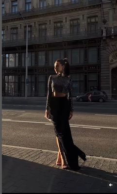 TS2212 Women's Long Sleeve Slim Sexy Crystal Diamond Beaded Vest with Intelligent Tracking Support High Collar and Crafted