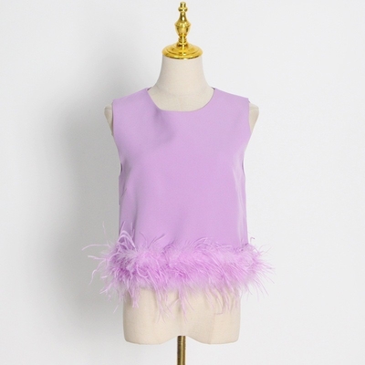 Guangdong Manufactured Fashionable Women's Sleeveless Top with V-Neck and No Back Design in Polyester/Cotton Material