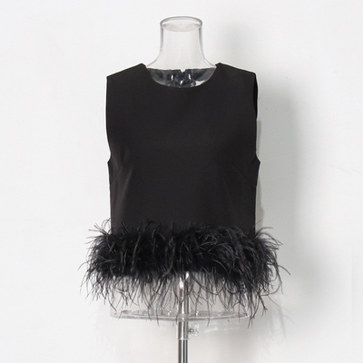 Guangdong Manufactured Fashionable Women's Sleeveless Top with V-Neck and No Back Design in Polyester/Cotton Material