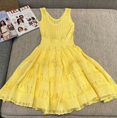 Summer Knit Mini Dress Natural Waistline Elegant Casual Luxury Fashion Needle Inspection Process Tight Short Skirt