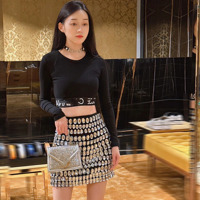 Kimshein SS2311 Fashionable and Elegant Beaded Band Crystal Rhinestone Matching Set for Women Top Length Regular Sleeve