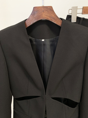Upgrade Your Wardrobe with SR2277 Women's V-Neck Suit in Regular Sleeve Polyester Cotton Fabric