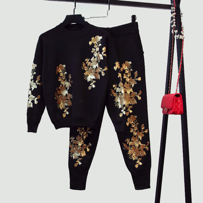 WC2202 Women's Winter Sweater with Pearl Decoration Regular Sleeve Size S-2XL Fabric Pearl Embellishment