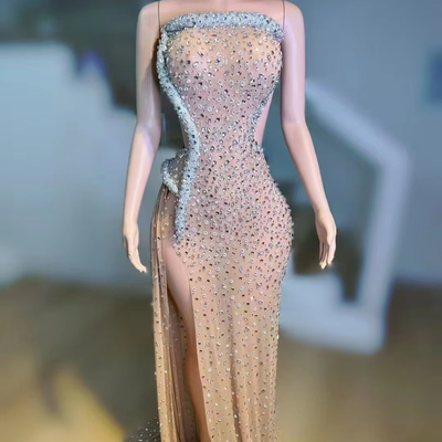 Sophisticated No Shoulder Strap Christmas Evening Gown with Dazzling Diamond Embellishments and Crystal Detail AD2426