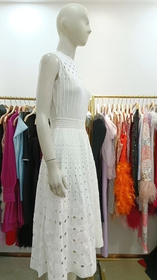 100 Women's White Sleeveless Maxi Dress for Summer Beach Elegant Knitwear Solid Color Dress
