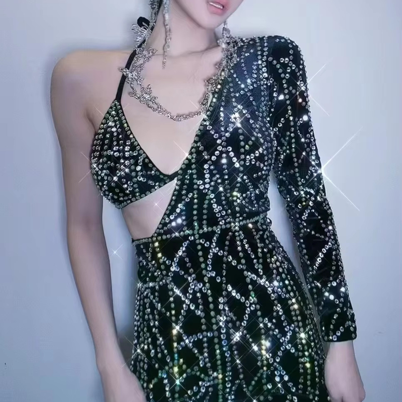 Kimshein Luxurious Crystal Diamond Dress Unique Sleeved Sexy Hollow Out Evening Dresses for Black Fashion Party and Chic