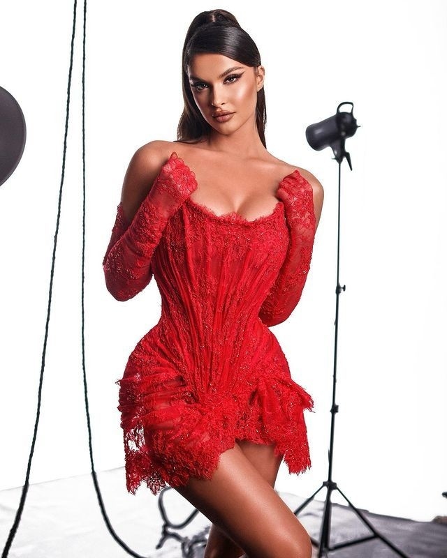 ED2561 Female Celebrity Sexy Women's Club Wearing Elegant Lace Evening Dress with Off-Shoulder Sleeves and Ready to Ship