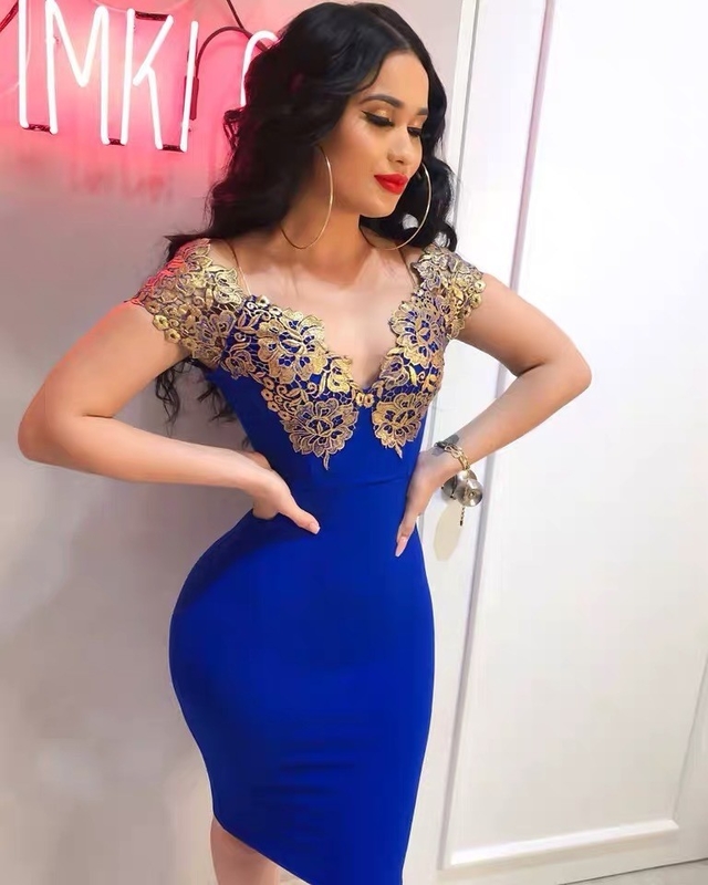 Knitted V-Neck Bodycon Dress Perfect for Formal Events and Special Occasions